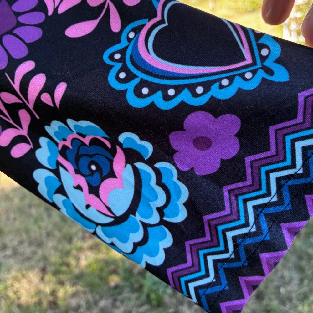 Fun & Flattering Multicolor Paisley Midi Dress - Picture 5 of 6